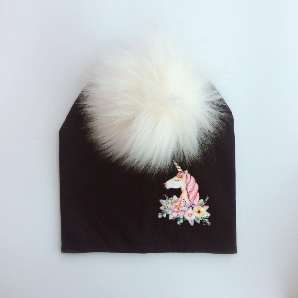 Gorro infantil con unicornio. negro