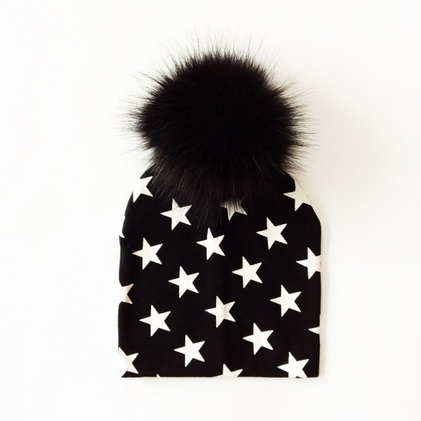 Gorro infantil Stacey con pompón peludo 2