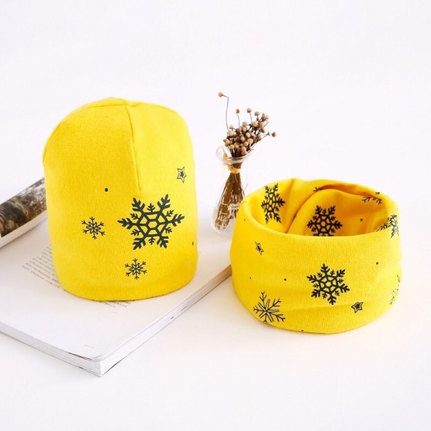 Gorro y bufanda infantil con copos de nieve amarillo 0-6 meses