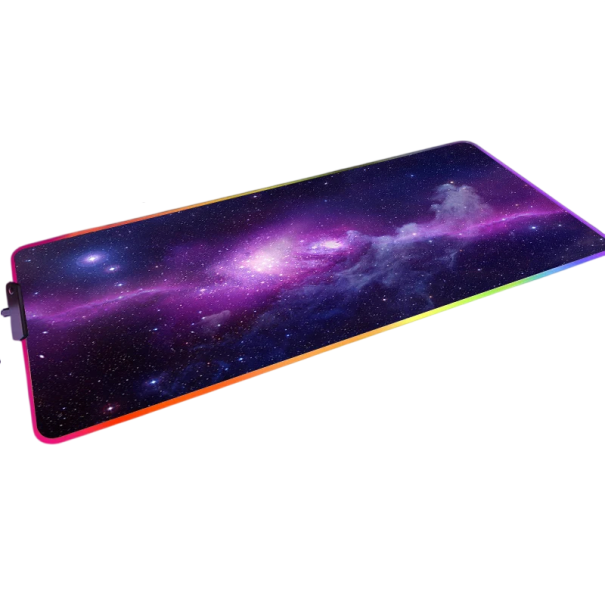 Große Gaming-Maus- und Tastaturunterlage mit LED-Beleuchtung 400 x 900 x 3 mm mit Galaxiemotiv in Lila für das Spielen