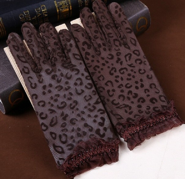 Guantes de mujer con estampado de leopardo marrón