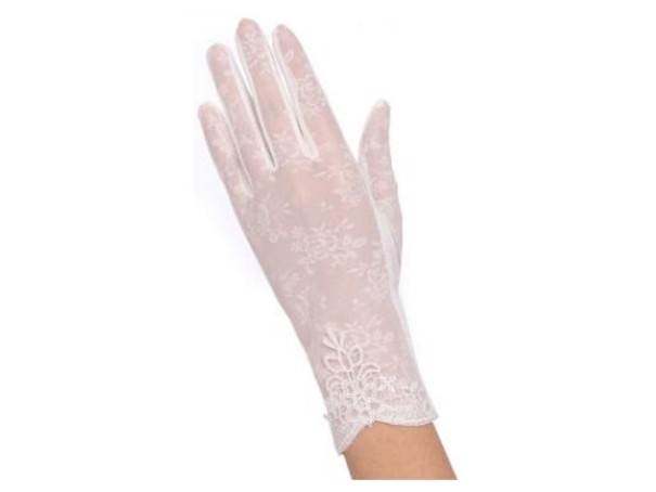 Guantes translúcidos de mujer con encaje. blanco