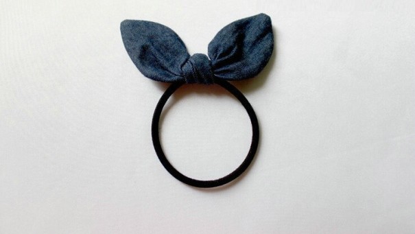 Haarelastiekje met denim decoratie 3