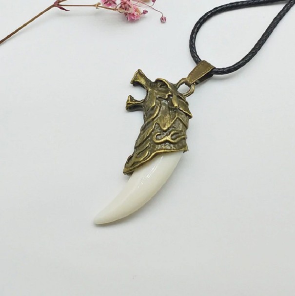 Halsband med vargtand för män vit 2