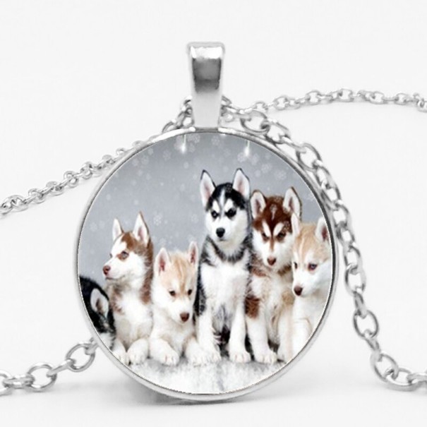 Halskæde med en hund bronze 1