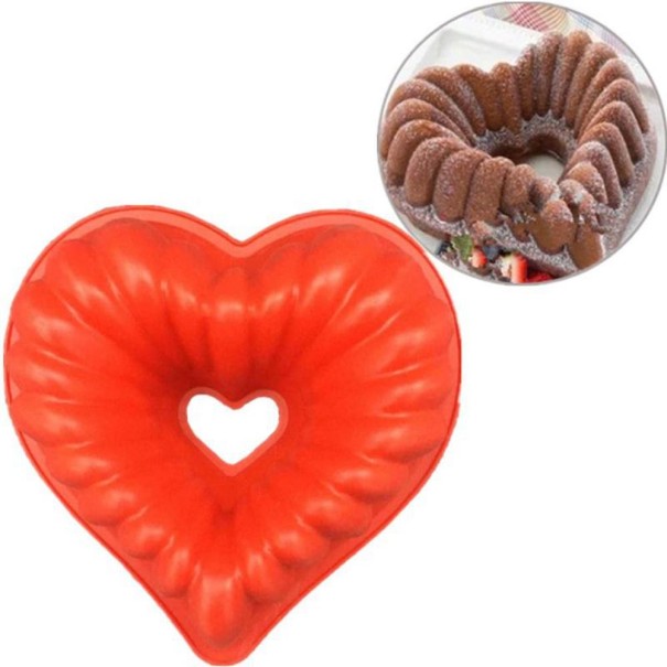 Heart-Shaped Bundt Cake Tin 1