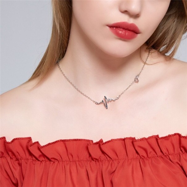 Heartbeat-halsband för kvinnor D312 silver