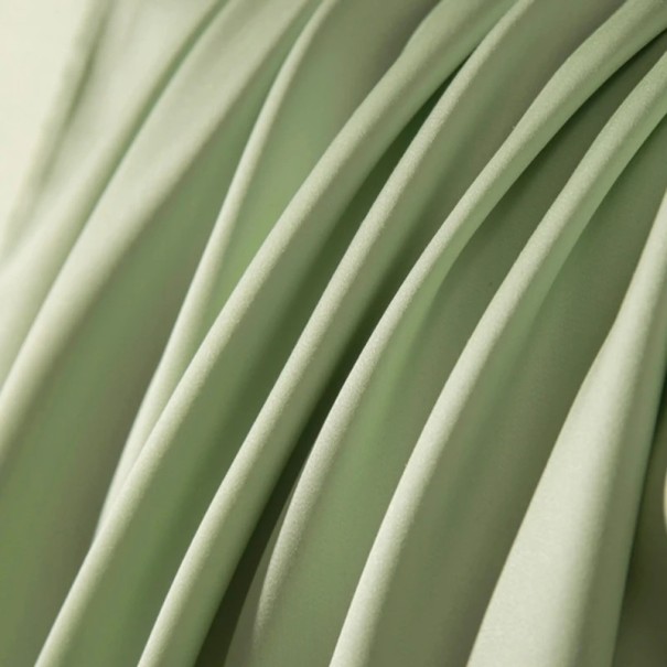 Hedvábny povlak na prikrývku 200 x 200 cm Morušové hedvábie Jednobarevný hladký povlak na prikrývku Příjemný prodyšný materiál zelená