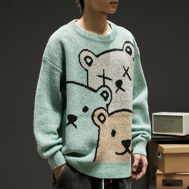 Herrenpullover mit Bären hellgrün S