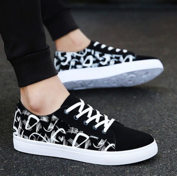 Herresneakers i et smukt design J2197 sort 39