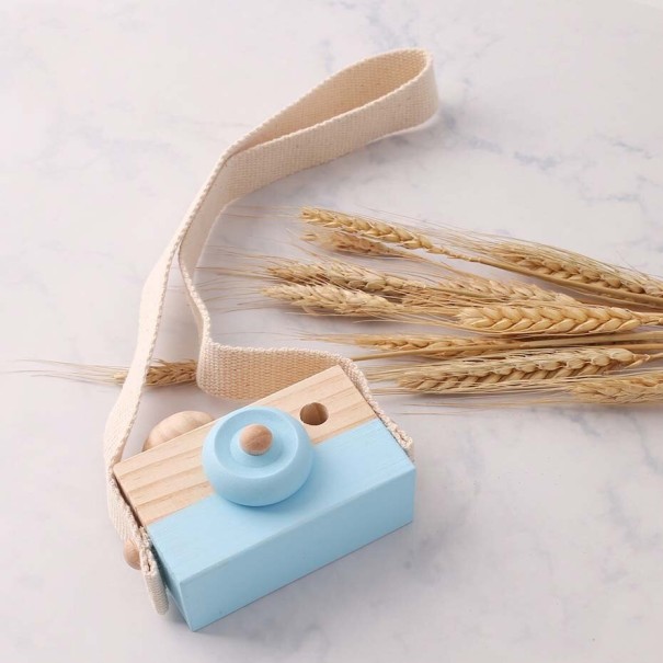 Holzkamera mit Tragegurt hellblau Holzkamera mit Tragegurt hellblau