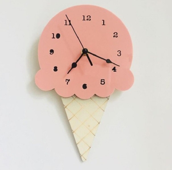 Horloge murale G2054 saumon