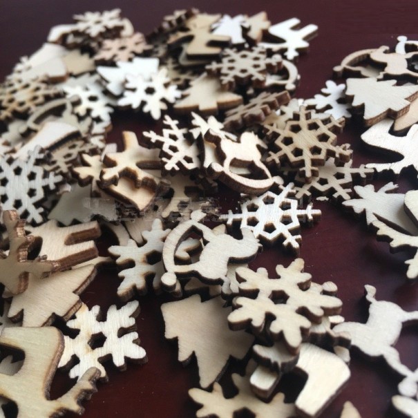 Houten kerstversieringen 50 stuks 4