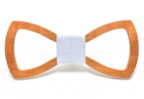 Houten vlinderdas gesneden J650 14