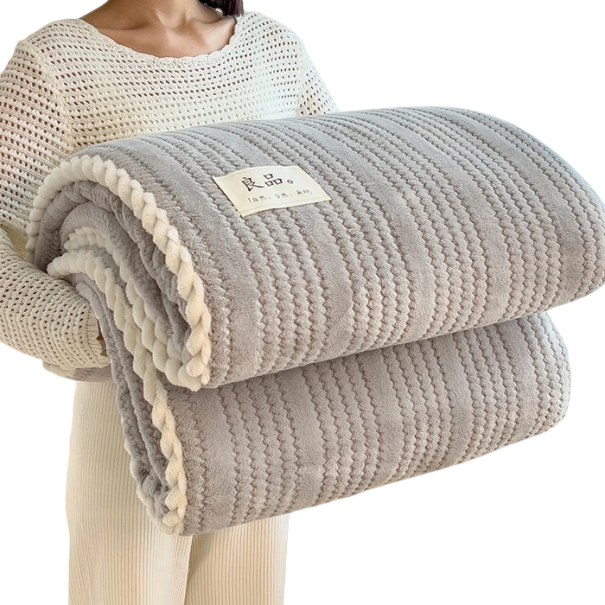 Hřejivá zimní deka 120 x 200 cm Měkká nadýchaná přikrývka na postel i gauč Jemný povrch příjemný na dotek Teplá celoroční deka šedá