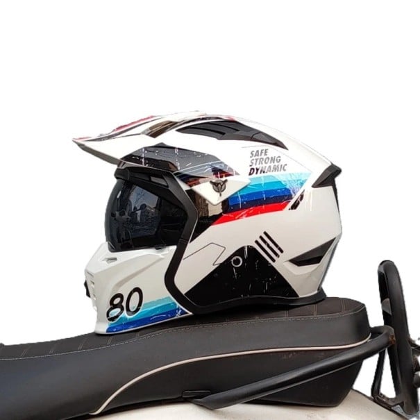 Integrale Motorradhelm mit abnehmbarem Schild und klappbarem Visier ABS-Schale Weiß mit buntem Druck für Motorrad und Roller M