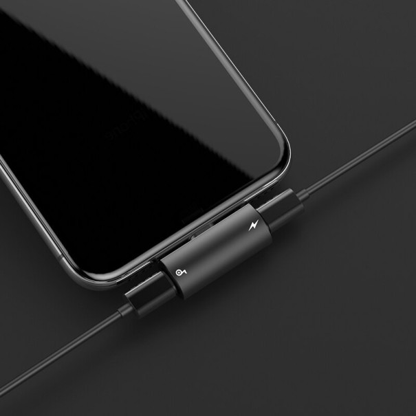 Jakaja Apple iPhone Lightningille K122 musta