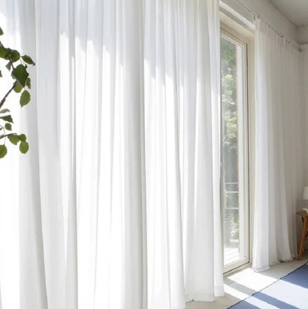 Jednofarebné dlhé tylové závesy Polopriesvitné jemné závesy do okien Voálové závesy so zavesením na háčiky Tenké elegantné záclony 450 x 250 cm biela