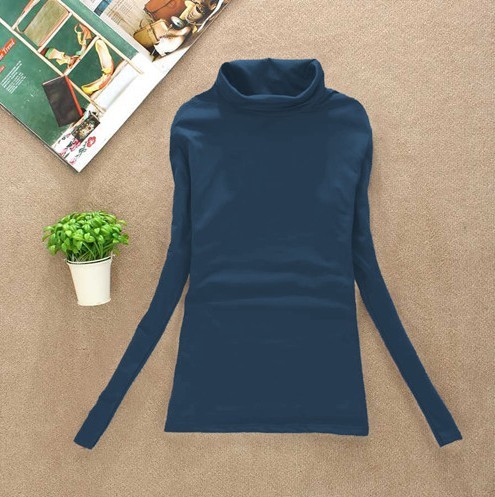 Jersey de cuello alto para mujer en varios colores. azul oscuro