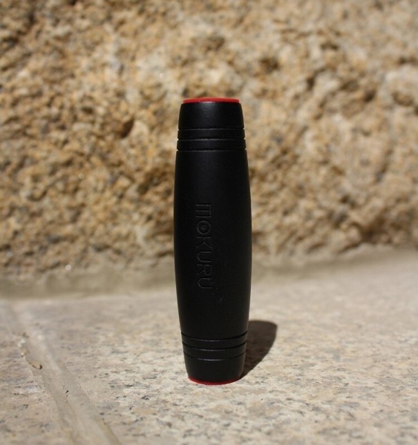 Jucărie anti-stres japoneză Mokuru negru