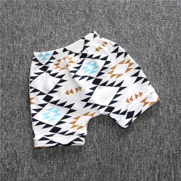 Jungen-Shorts mit Dreiecken J673 2 B