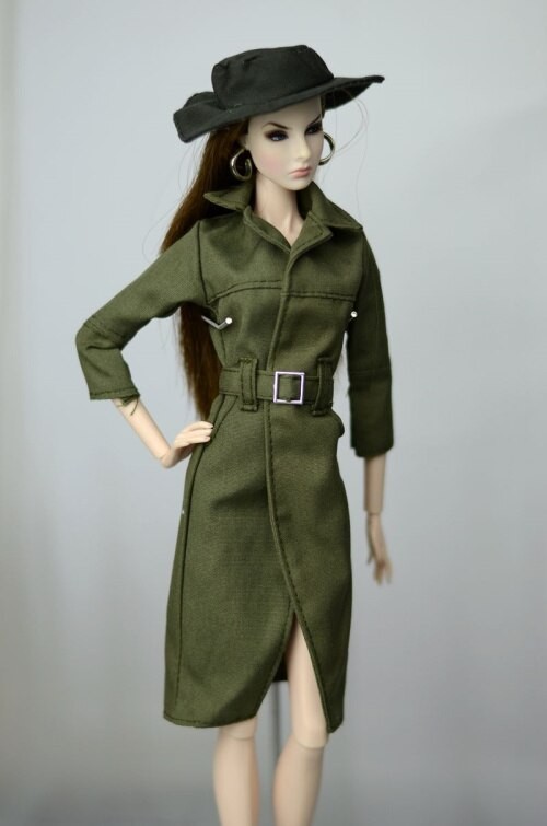 Kabát pro Barbie s kloboukem armádní zelená