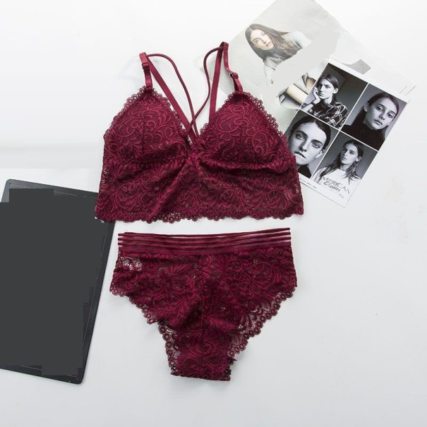 Kanten set - BH en slipje wijnrood