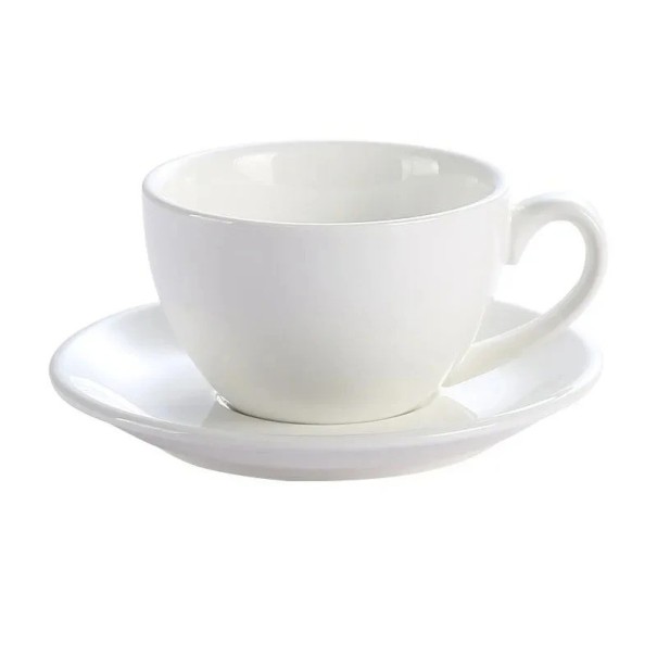 Keramický šálek s podšálkem 220 ml kompaktní rozměry 9,7 × 9,3 cm průměr podšálku 14,5 cm pro kávu i espresso bílá