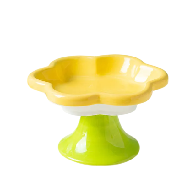Keramisk upphöjd skål för katter 15 x 8,6 cm Grund skål mot stress från morrhår Ergonomisk design Antisklidbotten gul