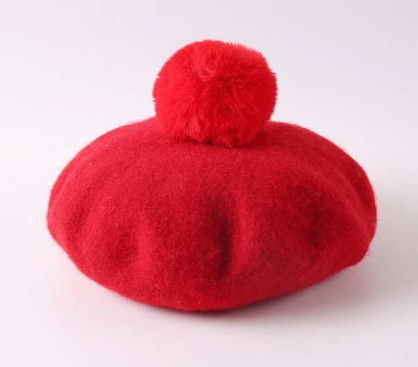 Kinderbaret met pompon rood