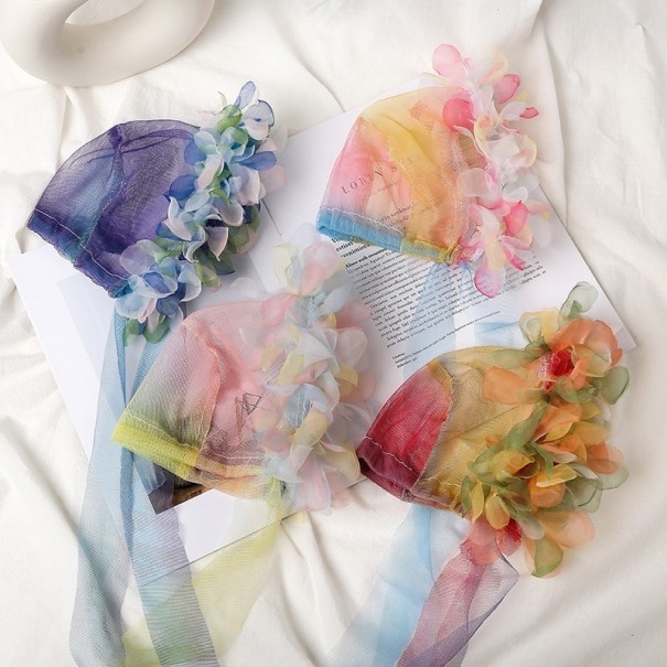 Kinderhoed met bloemen A457