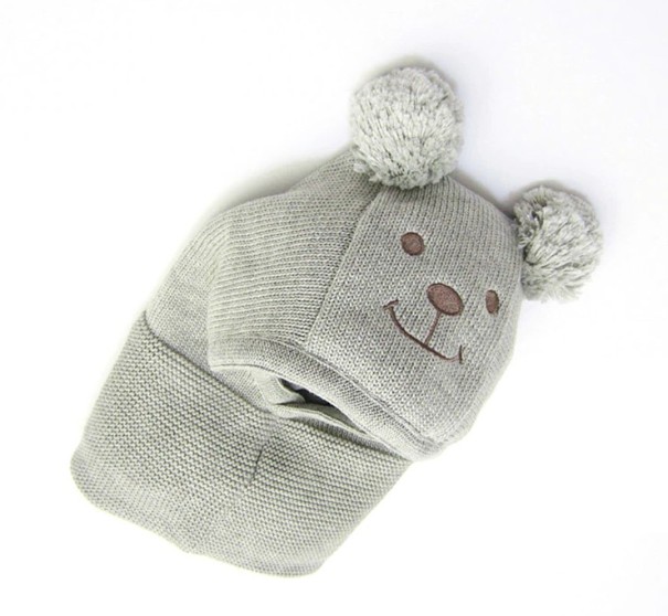 Kindermuts met halsdoek in de vorm van een teddybeer J1853 grijs L