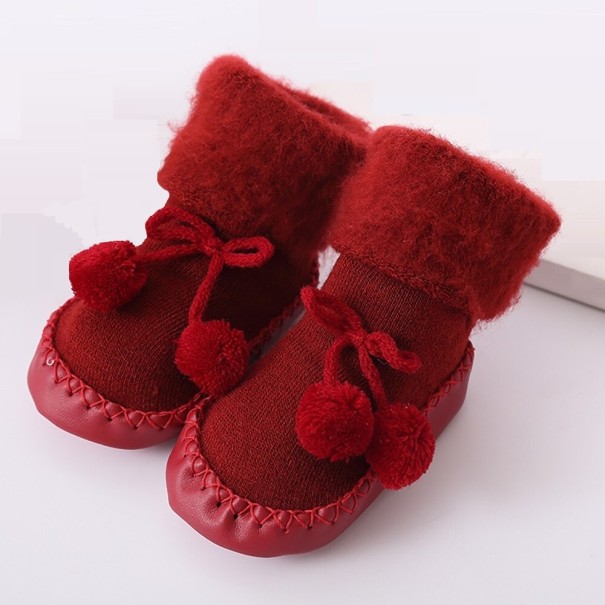 Kindersocken mit harter Sohle und Bällen grau 0-3 Monate