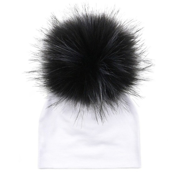Kinderwintermuts met pompons J3027 wit S