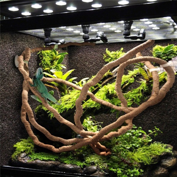 Konstgjord klättergren för terrarium C770