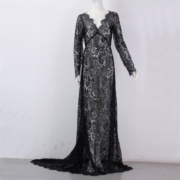 Koronkowa sukienka z bocznicą czarny L
