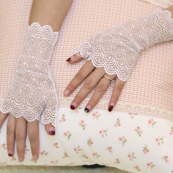Koronkowe rękawiczki damskie bez palców J1117 biały