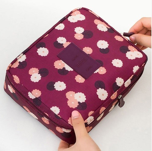 Kosmetiikkalaukku J3547 bordo