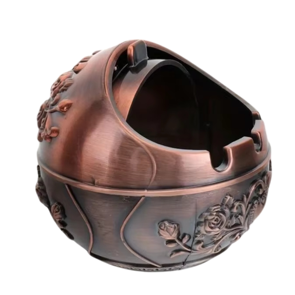 Kovový popelník 8x7 cm Kuřákként szélálló popelník Kovová vintage dísz Stylový kuřákként kiegészítő Otthoni és kültéri használatra réz