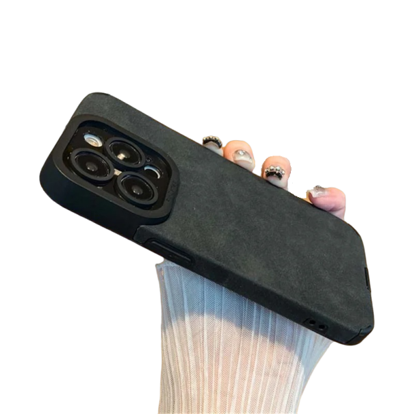 Kožený ochranný kryt pre iPhone 15 čierna