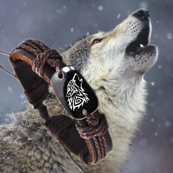 Kožený stahovací náramek vlk 1
