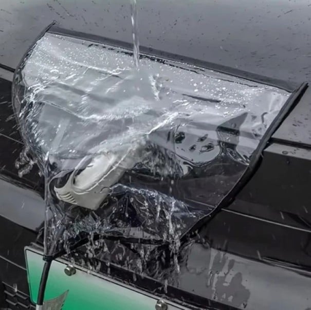 Kryt nabíjecího portu pro elektromobily Voděodolný a prachotěsný Ochrana proti dešti sněhu i námraze 54,5 x 45,7 cm Průhledný Univerzální 1