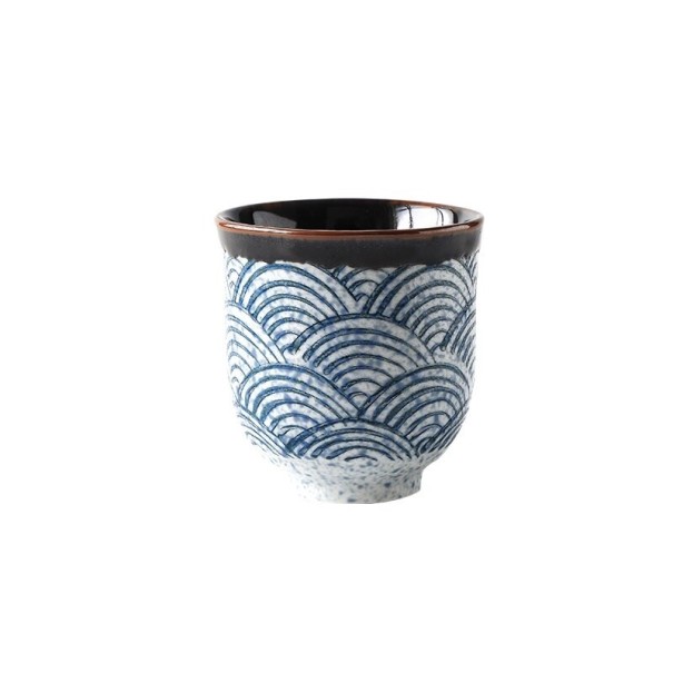 Kubek malowany porcelaną 3
