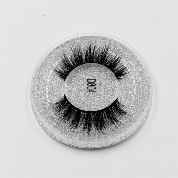 Künstliche Wimpern im Etui 4