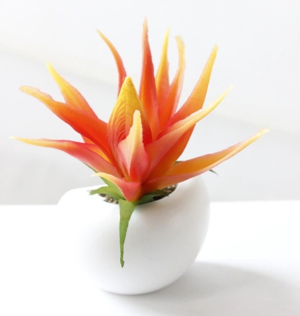 Kunstplant in een magnetische pot 5