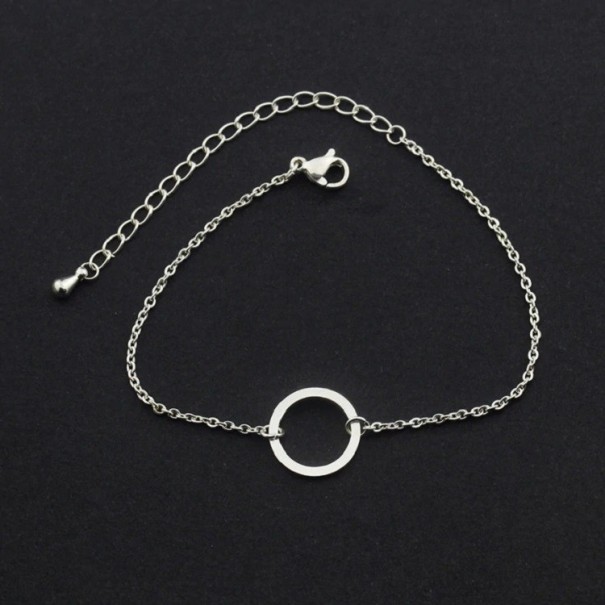 Kvinnors delikat armband med en cirkel silver