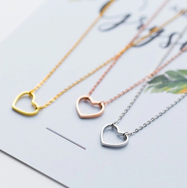 Kvinnors hjärta halsband guld