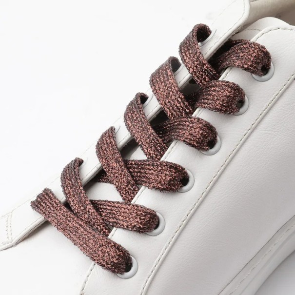 Lacci piatti lucidi per scarpe 140 cm 1 paio Lacci scintillanti per sneakers alla moda Accessorio di moda Lacci lucidi Streetwear Calzature marrone