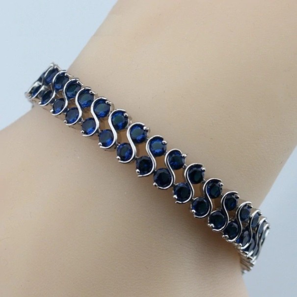Ladies' Bracelet with Blue Stones P167 1
