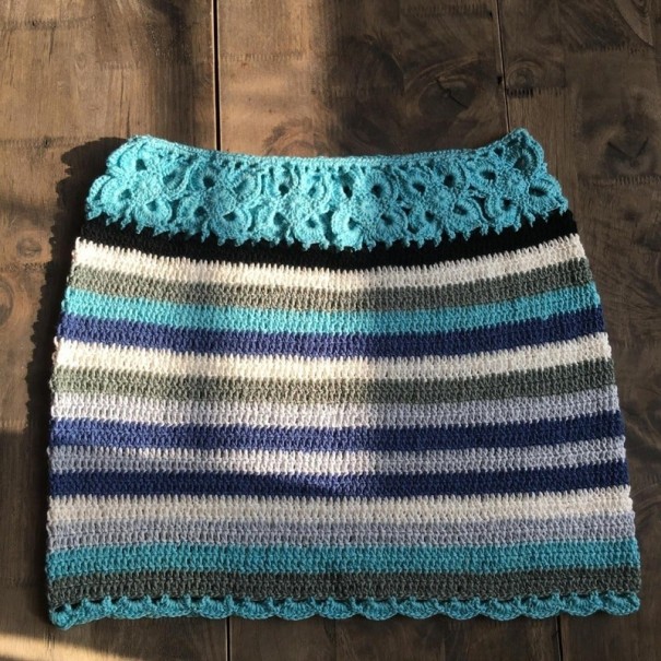 Ladies' Knitted Mini Skirt P911 1